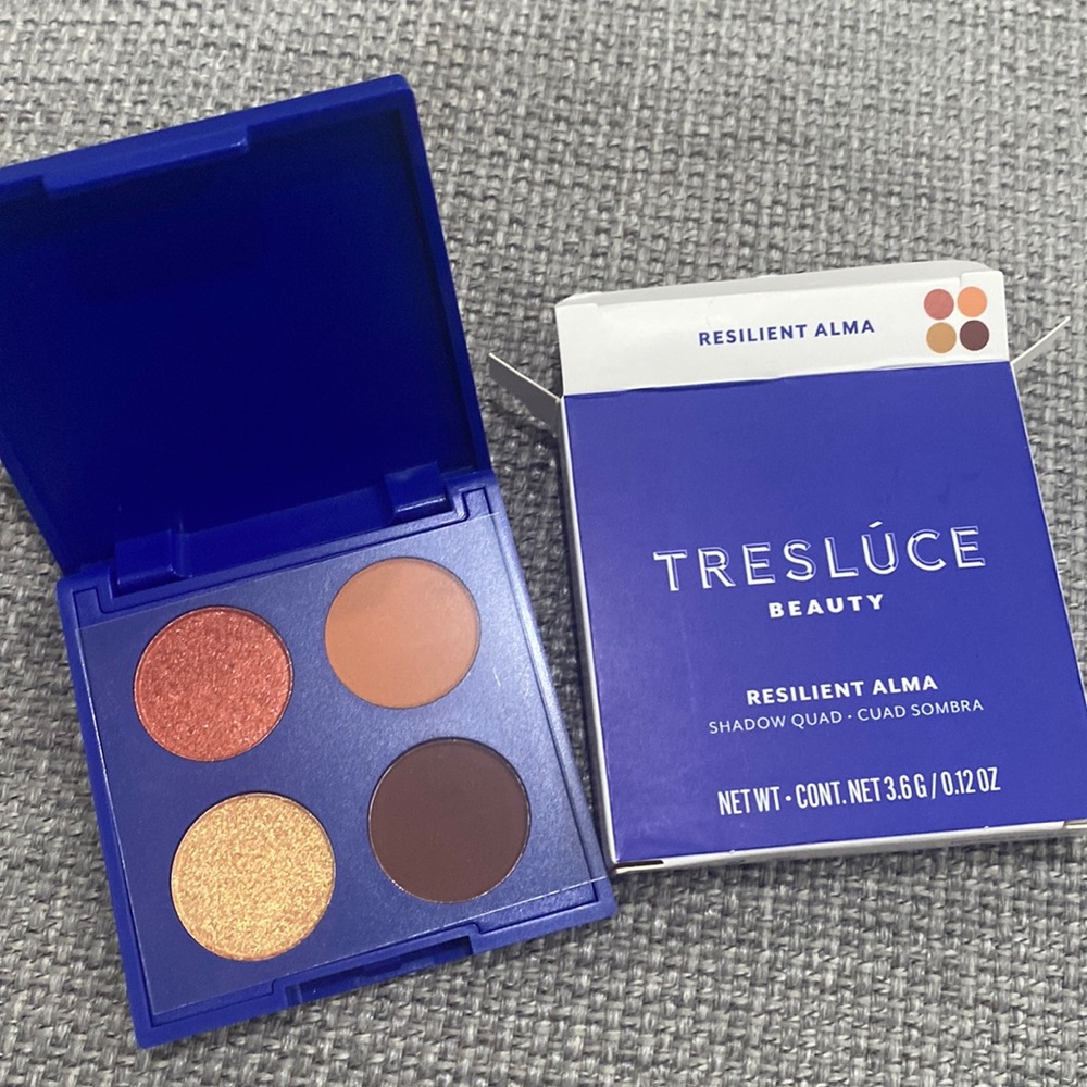 Tresluce beauty shadow quad